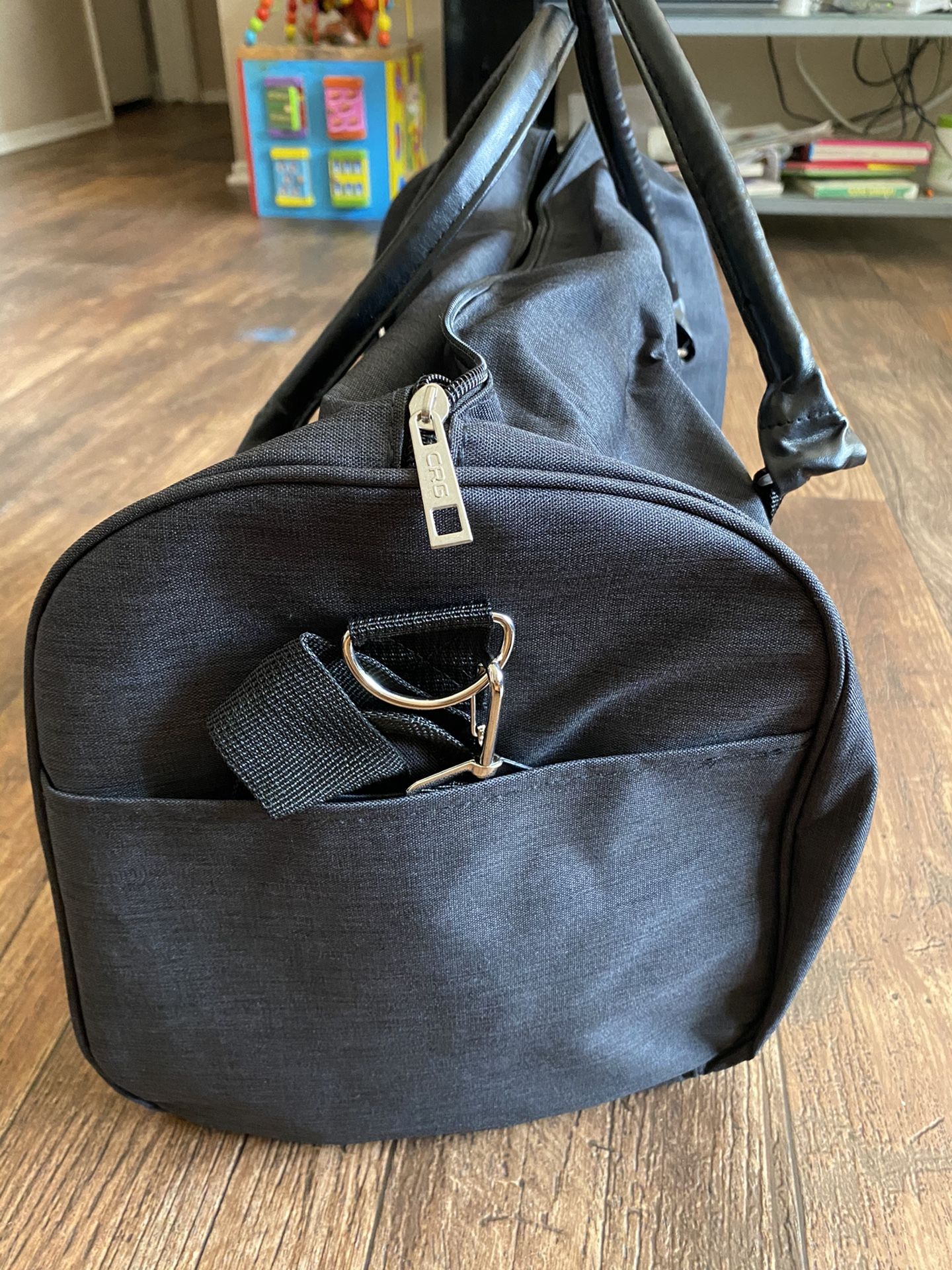 New CRG Pretige duffel gym bag