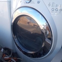 Whirpool Gas Dryer Front Load 7.5 Cu Ft 