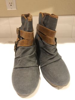 Aldo Booties size 8.5 women