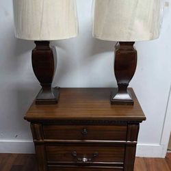 Night Stand with Lamps