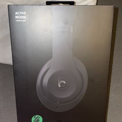 Beats Studio 3 (Active Noice Cancelling)