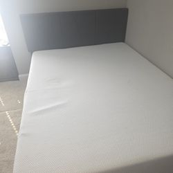 Queen Size Memory Foam Mattress 