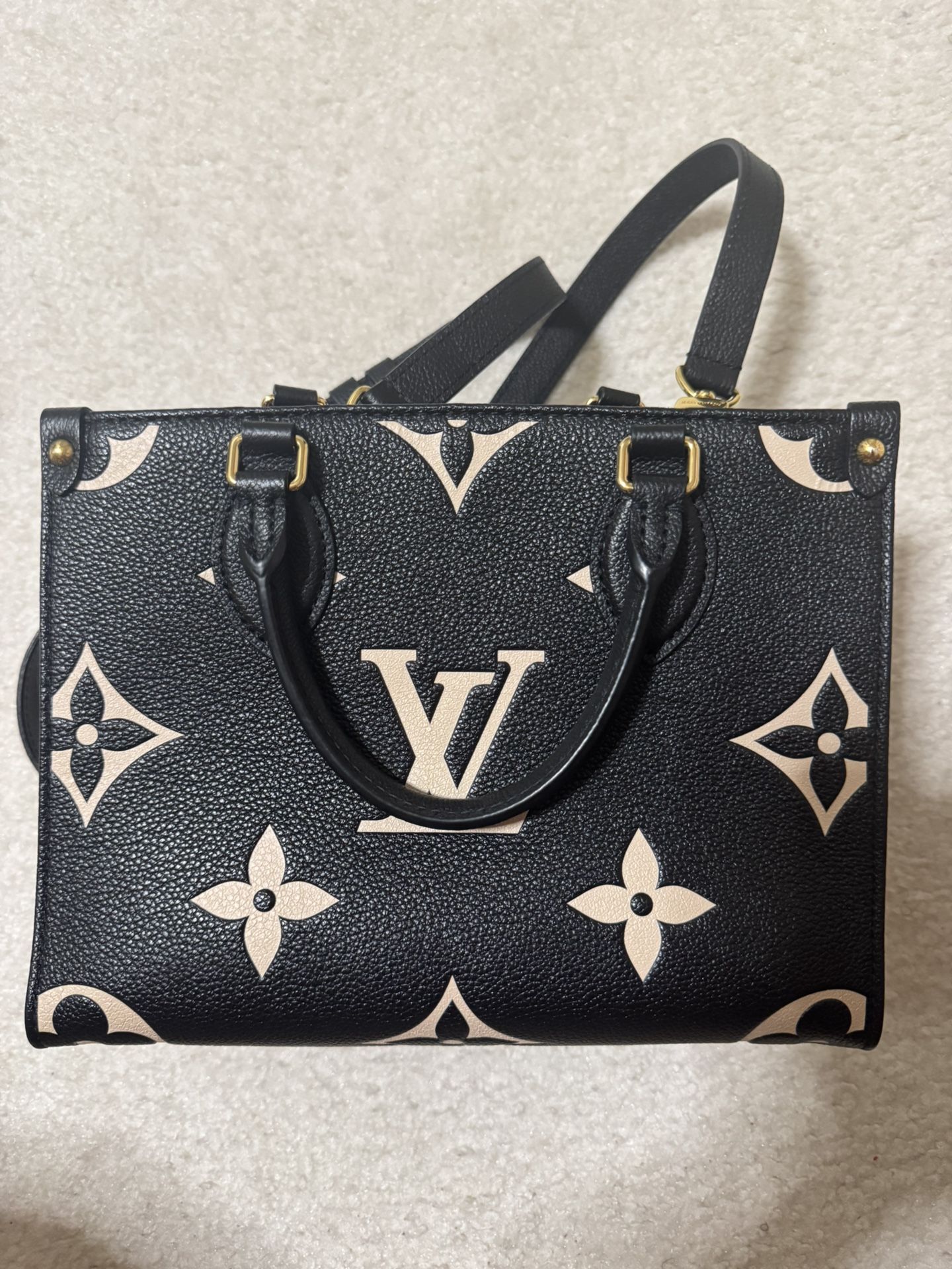 Louis Vuitton On The Go Pm