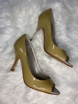 Open toe Pumps