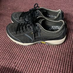 Woman’s Dansko Waterproof Shoes