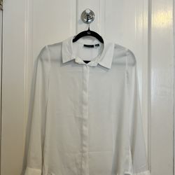 Women’s Buttoned Down Blouse