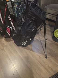 ( USED) TITLEIST  - GOLF STAND BAG W/ 14 WAY DIVIDER, SHOULDER STRAP