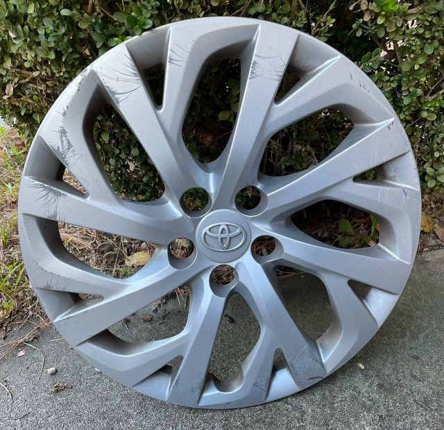 Toyota Hubcap