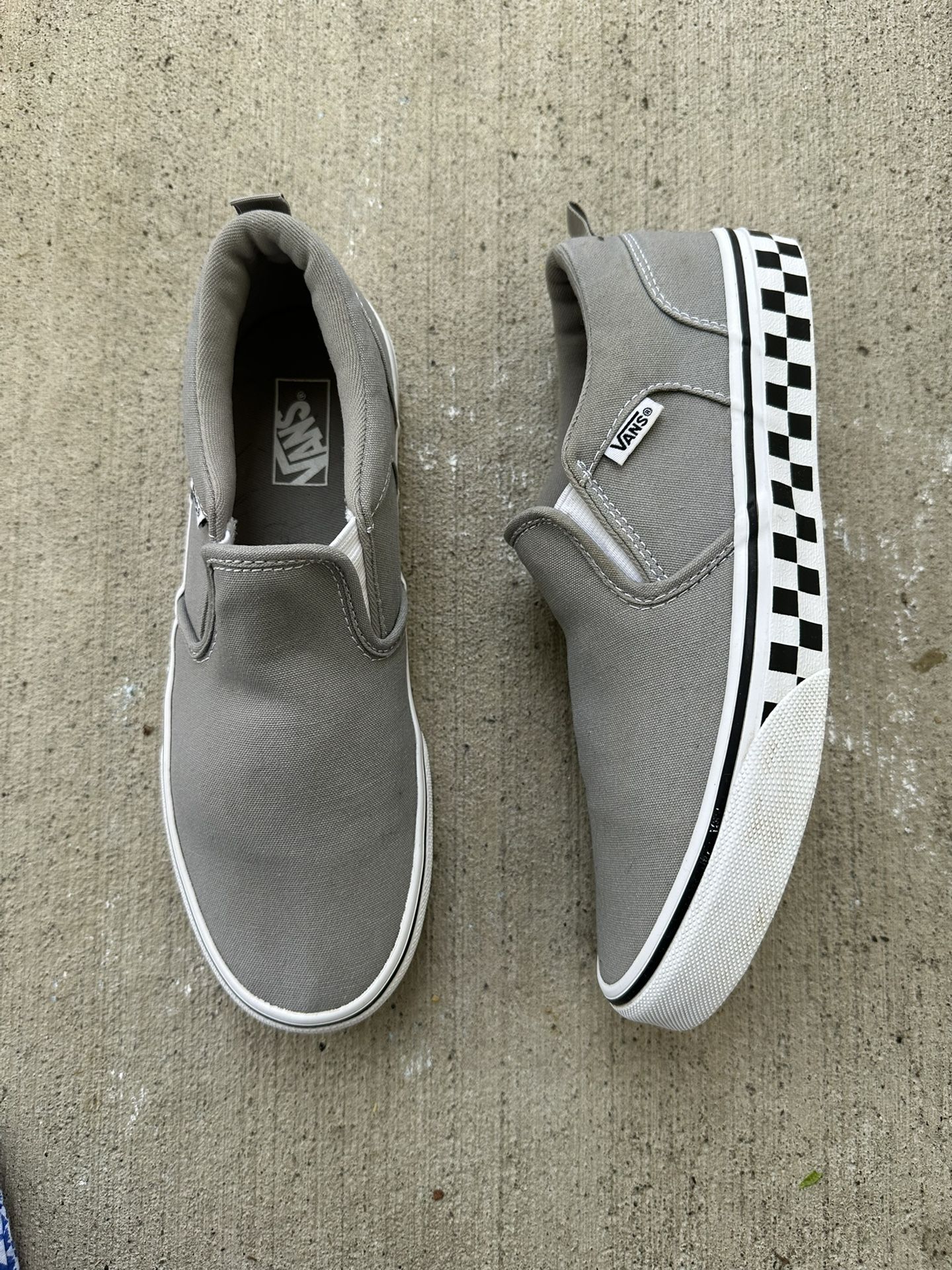 Vans Boy's Asher Checker Sidewall Drizzle Grey Slip On Skate Shoes - Size 6Y