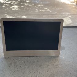 7” LCD Photo Frame, Sylvania With Power Supply