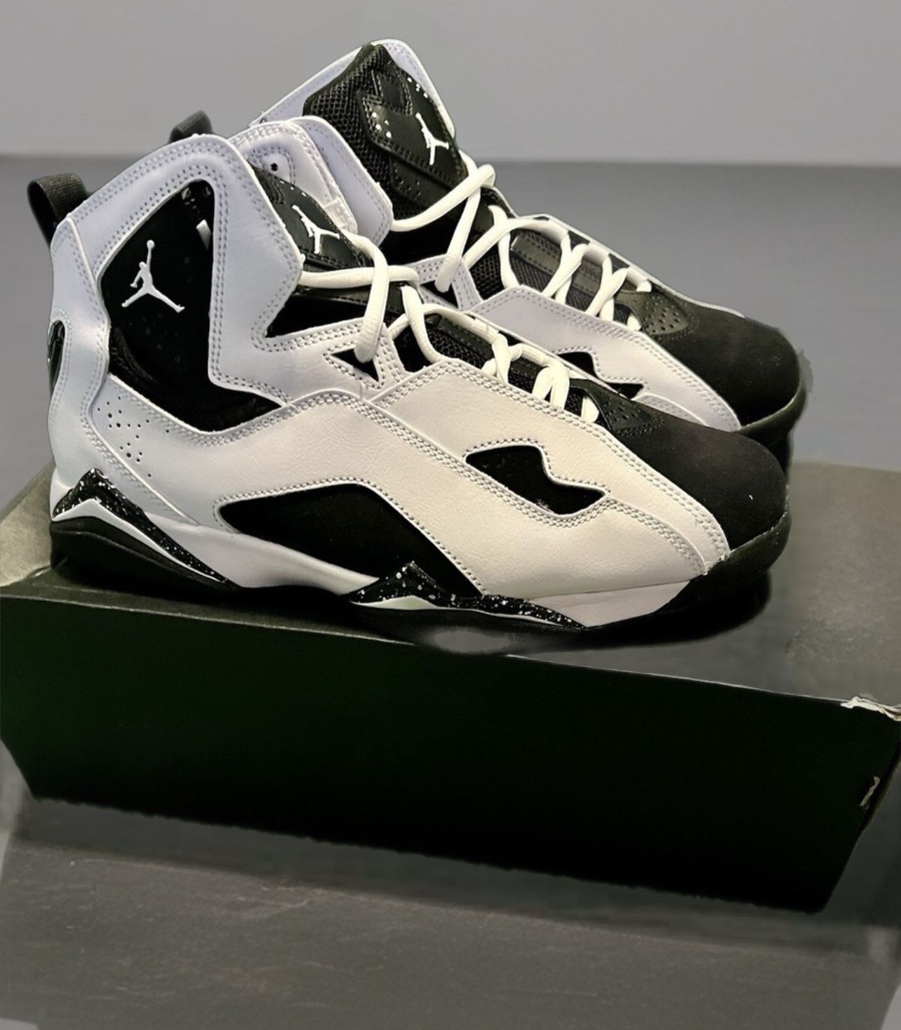 Jordan’s size 71/2 used like new