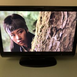 Sharp 32 inch LED HDTV in good condition