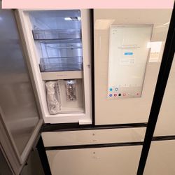 Samsung White Bespoke Family Hub Refrigerator 