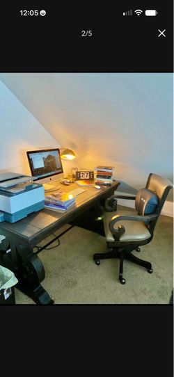 Office desk and chair