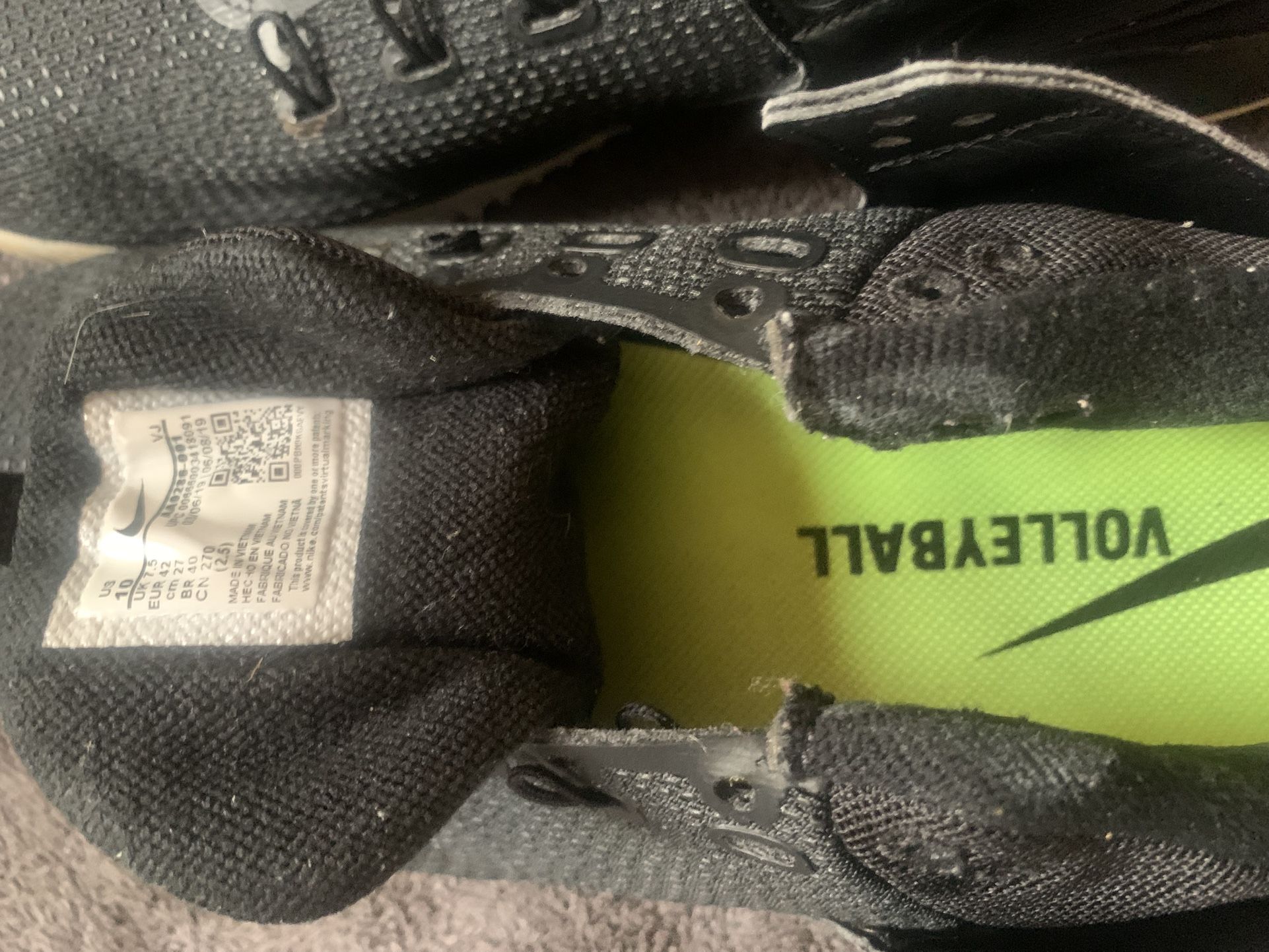 Nike Volleyball Size 10