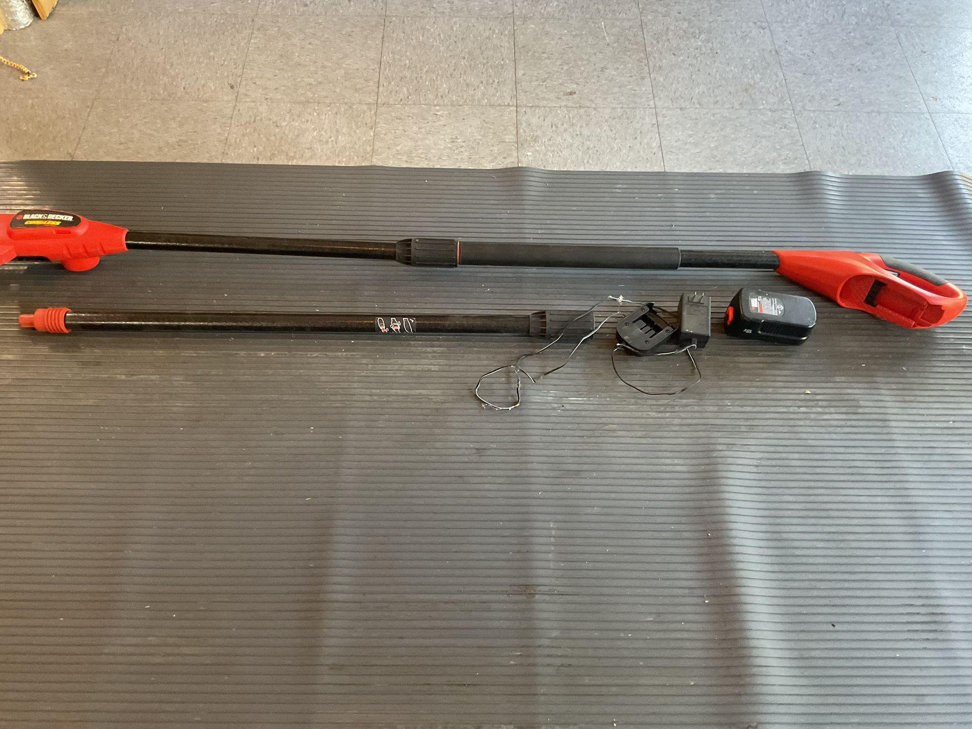 Black & Decker Pole Saw