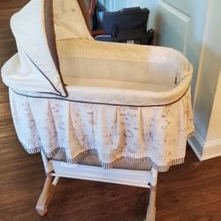 Delta Bedside Bassinet- Jungle 
