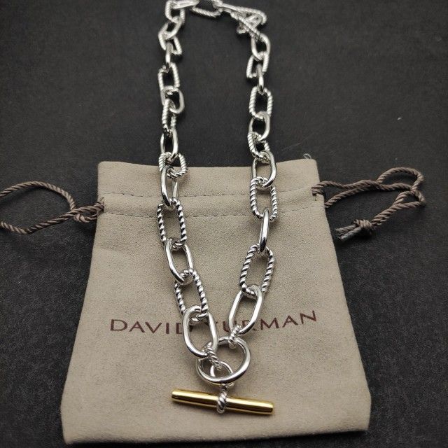 Ladies David Yurman 11mm silver diamond-studded toggle clasp necklace. Length 50cm.