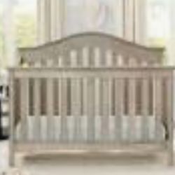Convertible crib