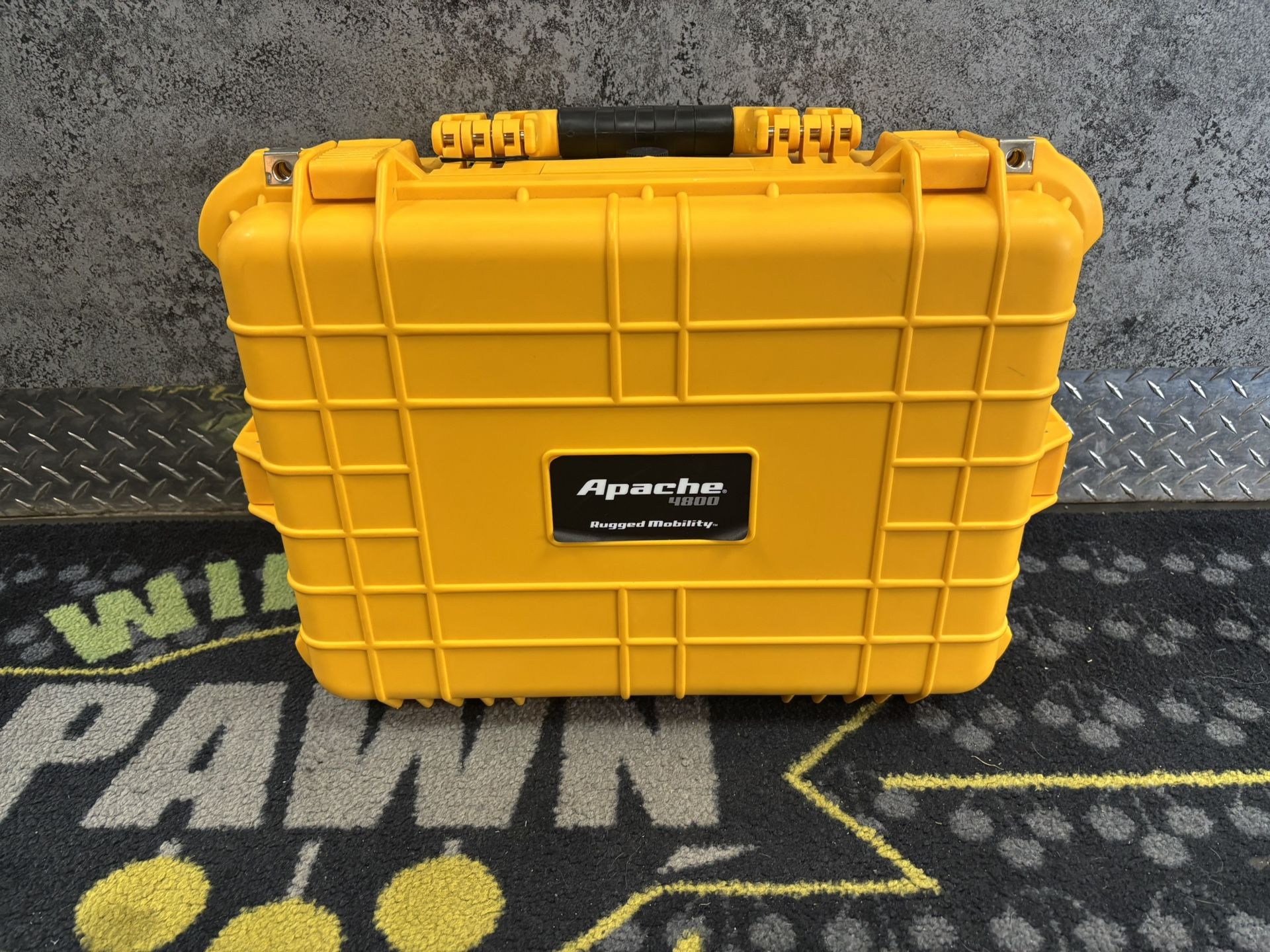 Medium Apache Case