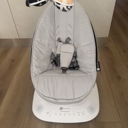 mamaRoo® multi-motion baby swing