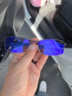 Oakley blue