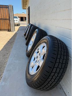 245/65R17  Tires OEM Rims