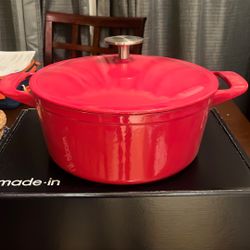Made- In 5.5QT Enameled Cast Iron Dutch Oven
