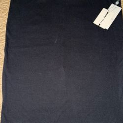 DKNY SKIRT  Perfect For The Holiday Events