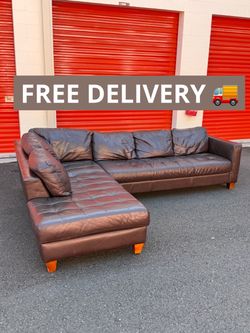 Natuzzi Leather Sectional Couch - Free delivery