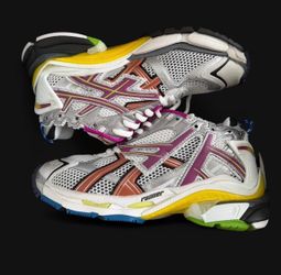 Balenciaga runner