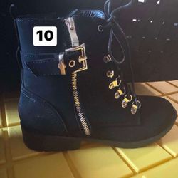 New Women’s Boots Size 10