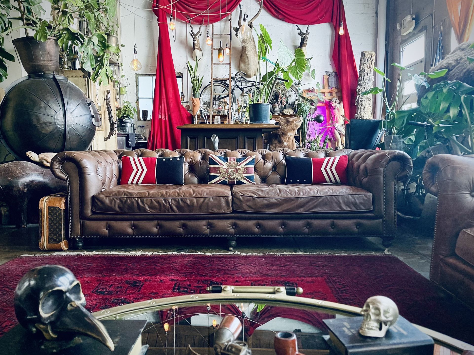 Restoration Hardware Chesterfield Sofa leather Kensington couch!👀🙀😍Free Delivery!!!