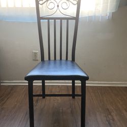 Set Of 4 Chairs 