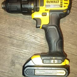 DeWalt 20V  cordless compact drill/driver 