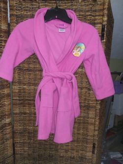 Disney Princess Girl's Size XS Pink Fleece Bathrobe W/Pockets Attached Sash

Excellent Condition!!

**Bundle and save with combined shipping**

