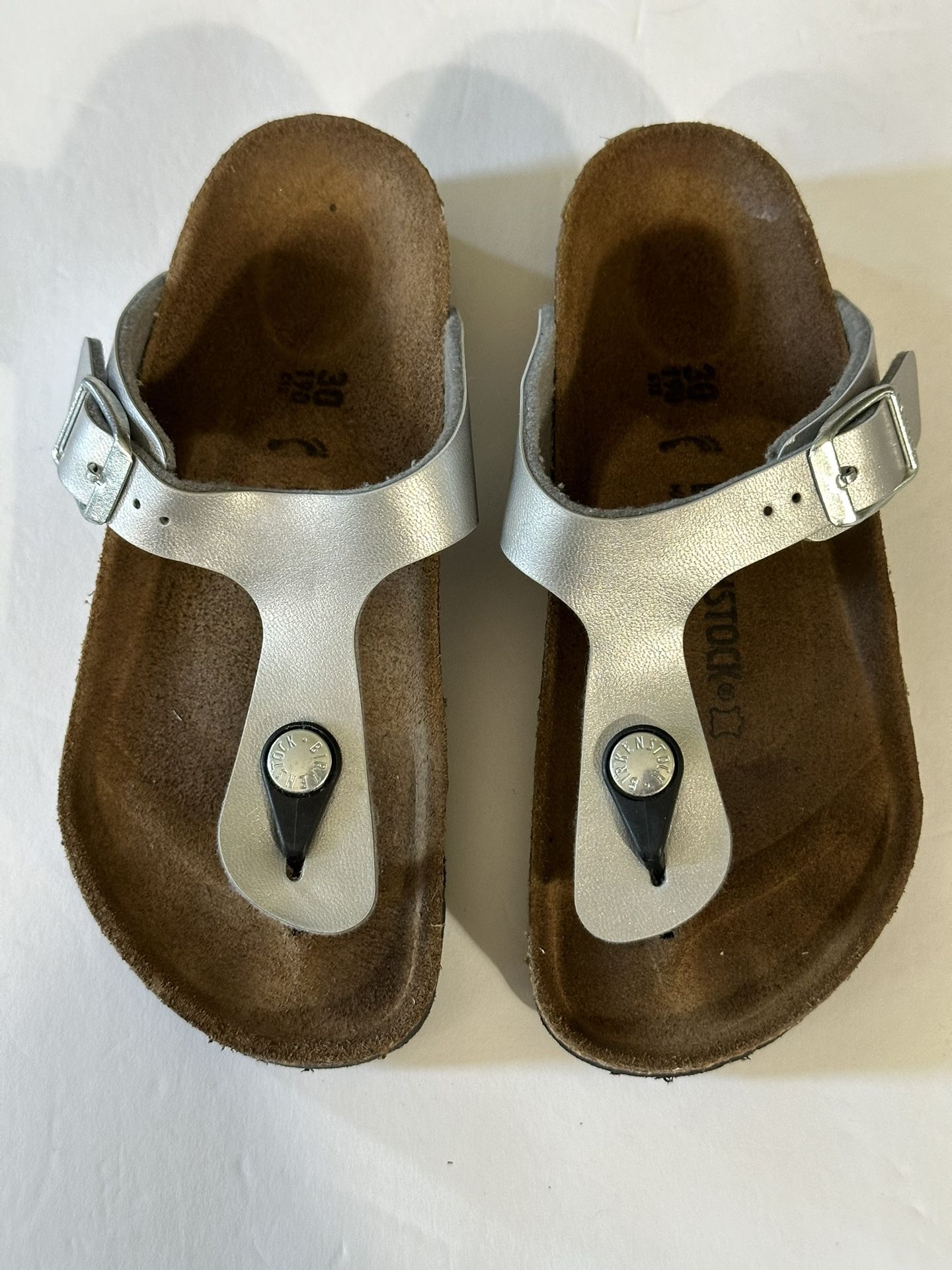 Birkenstock Little Kids Size 12 Gizeh Sandals Metallic Silver Good Condition 