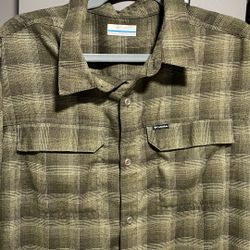 Columbia Shirt XL