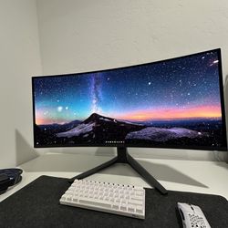 SUPER CLEAN FULL  PC GAMING SET UP