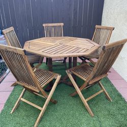 Teak patio set