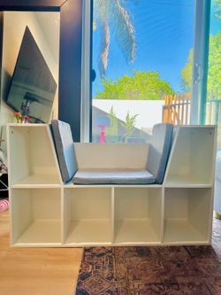 Kids bookshelf with bench