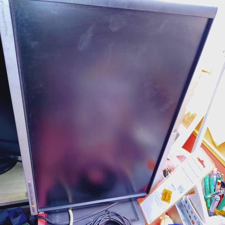 HP La2205wg Monitor