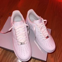 W/ Air Force 1’s men 9.5