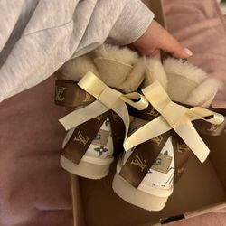 Custom Bailey Bow Uggs