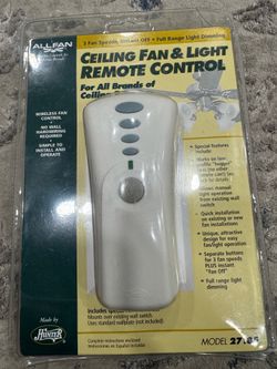 Hunter Universal 27185 Ceiling Fan & Light Remote Control White NEW Vintage 2005