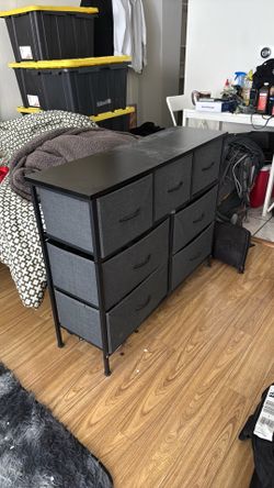 Dresser drawer