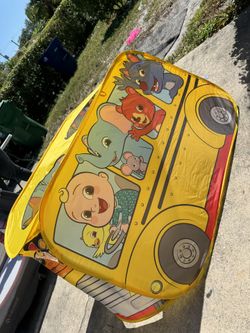 Cocomelon Play School Bus