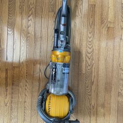 Dyson ball DC25 all floors vacuum cleaner