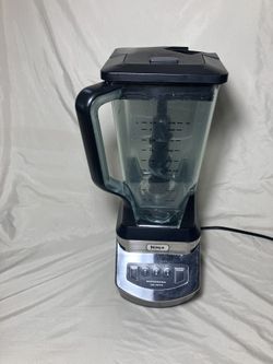 *READ* Ninja Professional Blender NJ600 w/72 oz. Pitcher