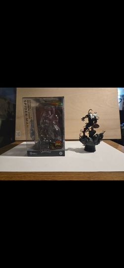 Wolverine Gallery Diorama Statue